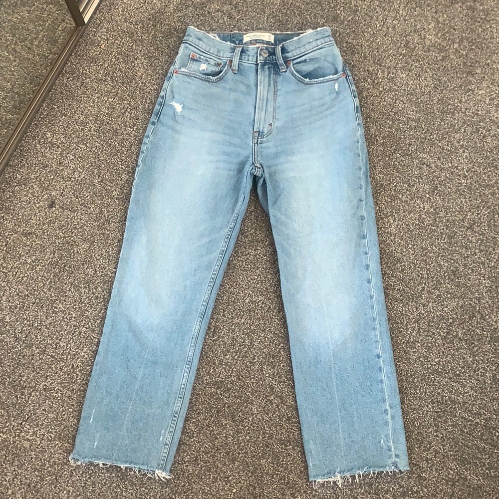 Abercrombie & Fitch Ankle Straight Ultra High Rise